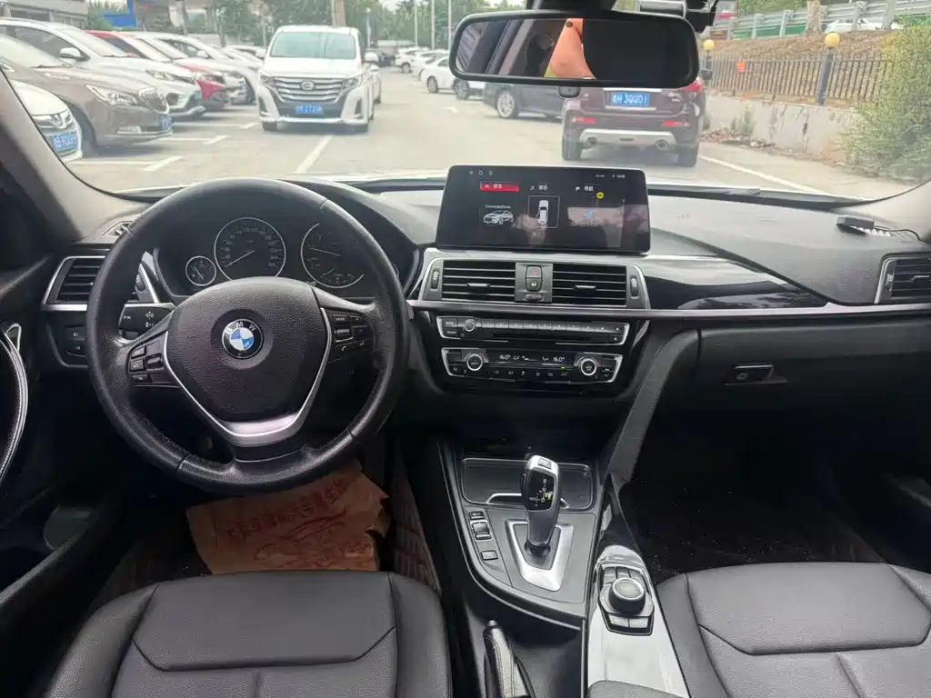BMW 3 Series — миниатюра 9
