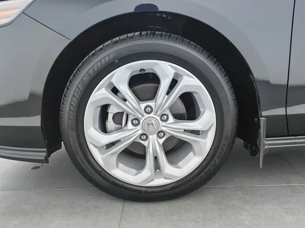 Honda Accord — миниатюра 17