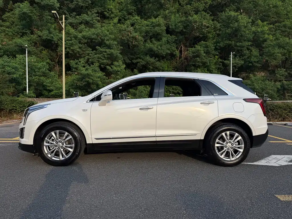 Cadillac XT5 — миниатюра 4