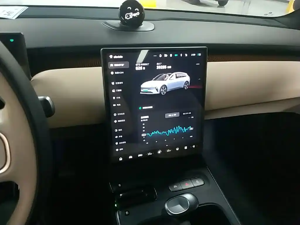 NIO ET5T — миниатюра 13