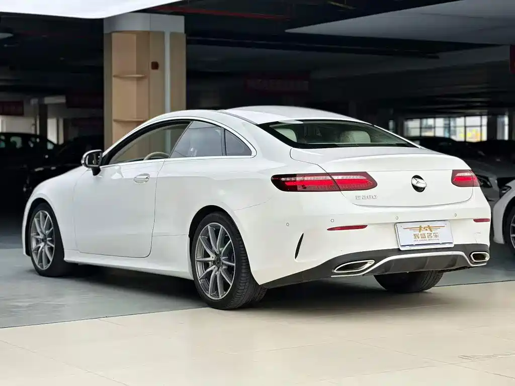 Mercedes-Benz E-Class (Import) — миниатюра 9