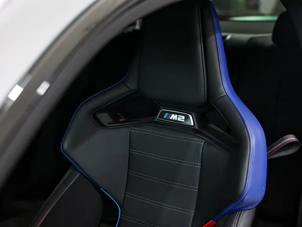 BMW M2 2024 M2