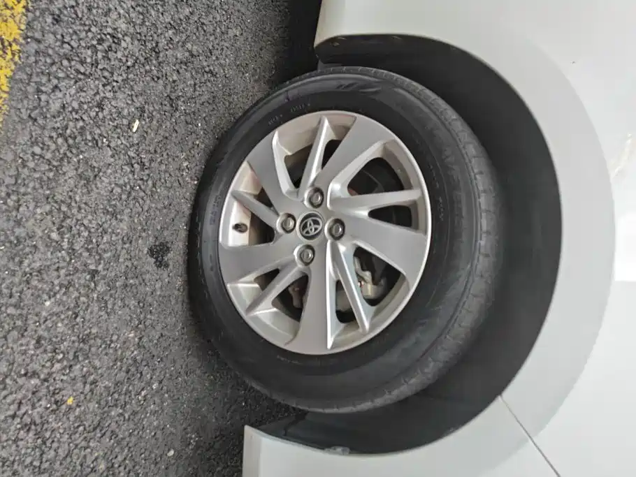 Toyota Yaris L — миниатюра 6