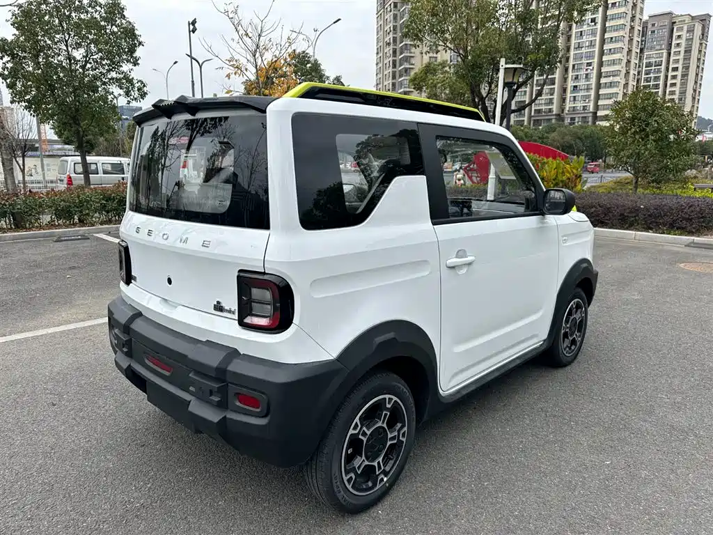 GEELY GALAXY PANDA