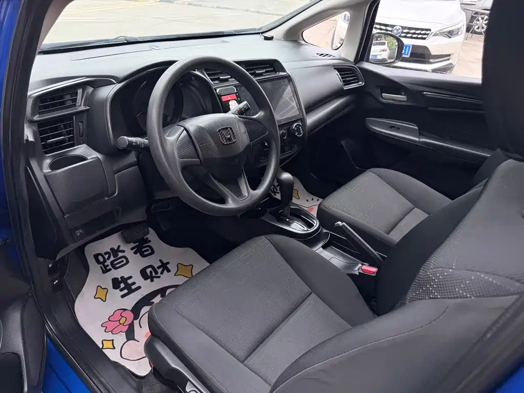 Honda Fit — миниатюра 9