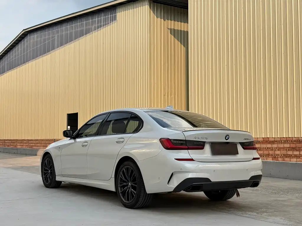 BMW 3 Series — миниатюра 4
