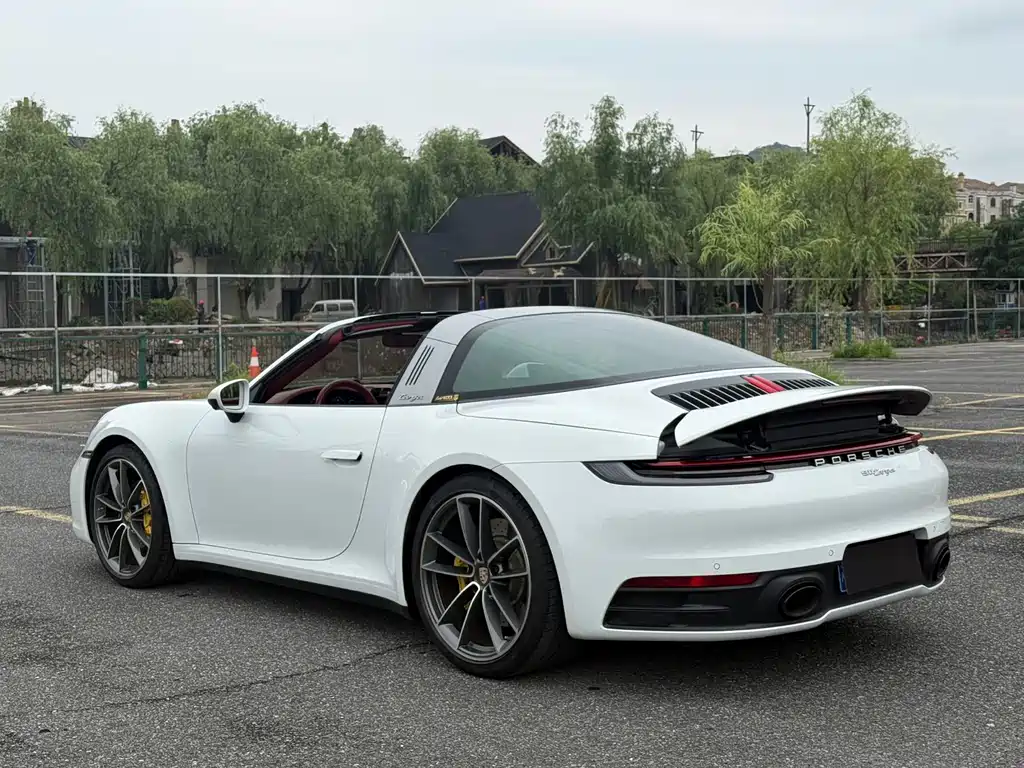 Porsche 911 2023 Targa 4 3.0T