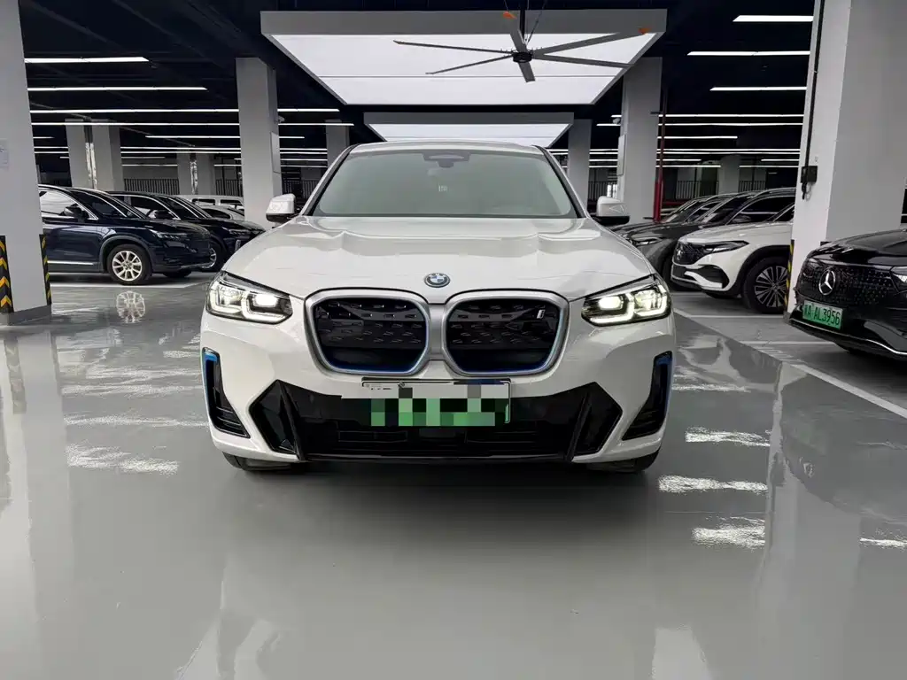 BMW iX3 — миниатюра 2