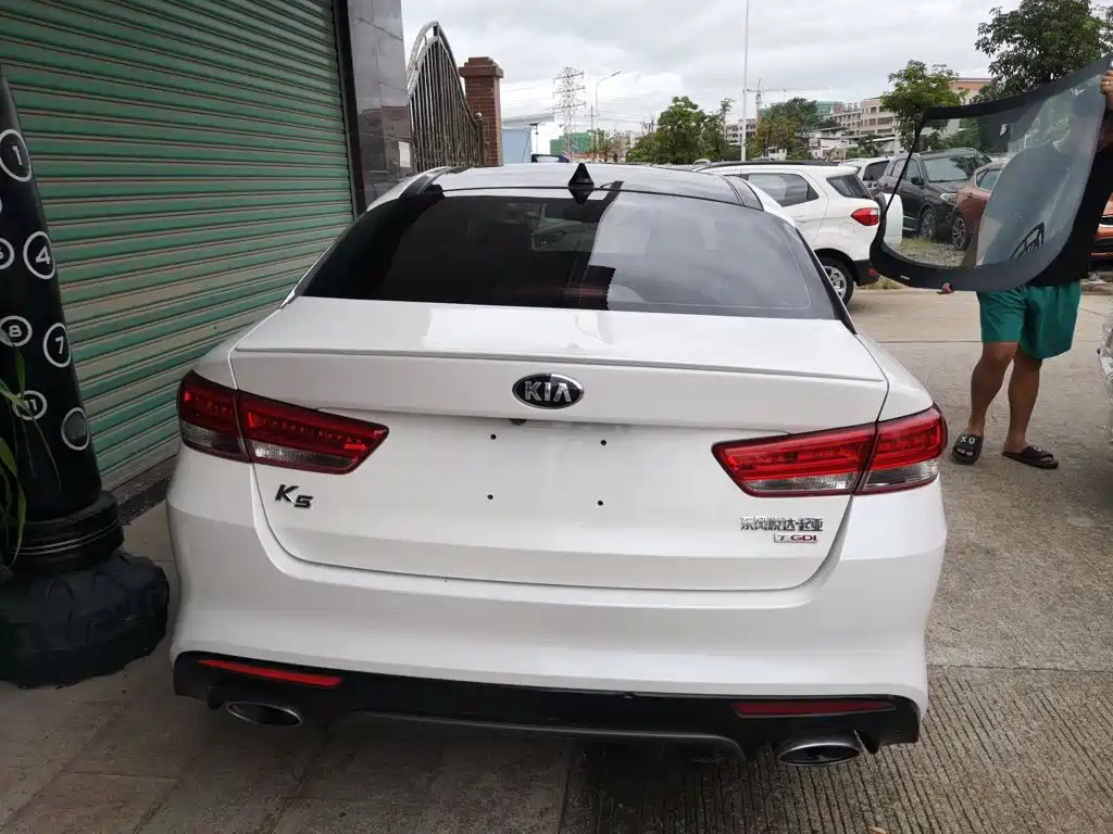 Kia K5 — миниатюра 6