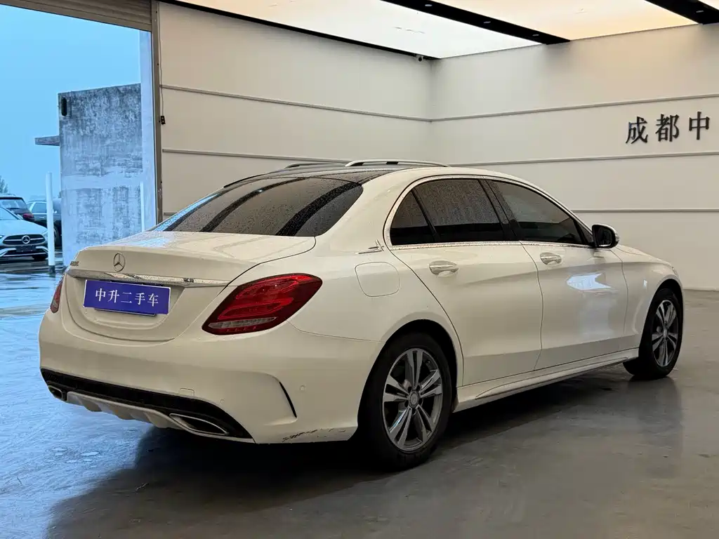 Mercedes-Benz C-Class — миниатюра 5
