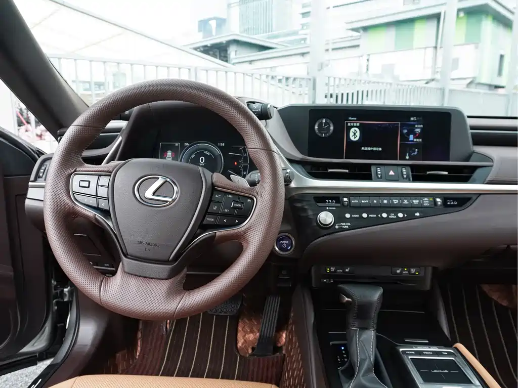 Lexus ES — миниатюра 24