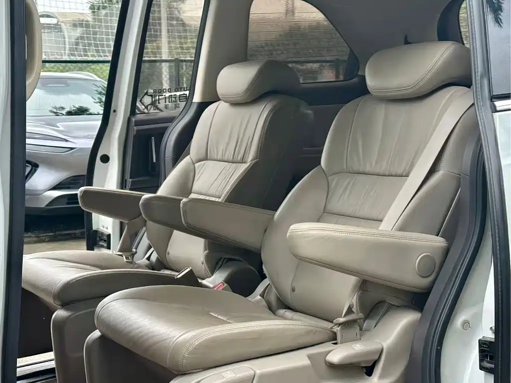 Honda Odyssey — миниатюра 5