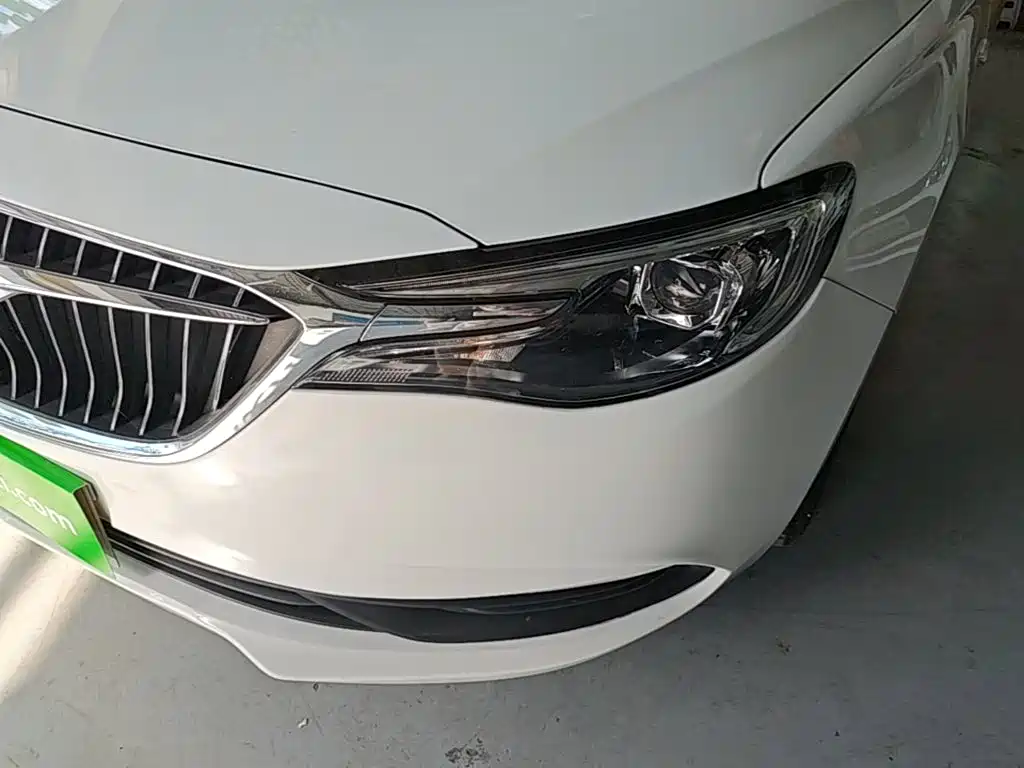 Buick Excelle — миниатюра 24