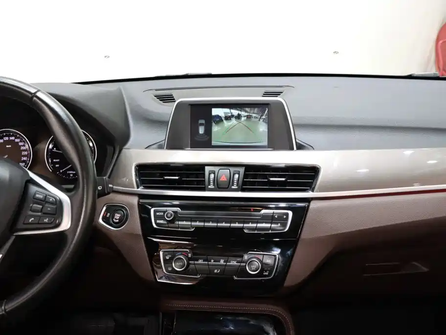 BMW X1 — миниатюра 14