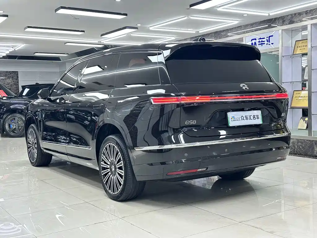 NIO ES8 — миниатюра 4
