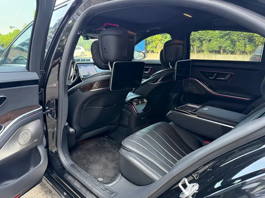 Mercedes-Benz S-Class — миниатюра 7