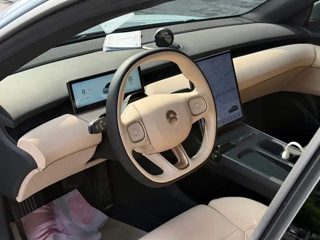 NIO ET5 — миниатюра 5