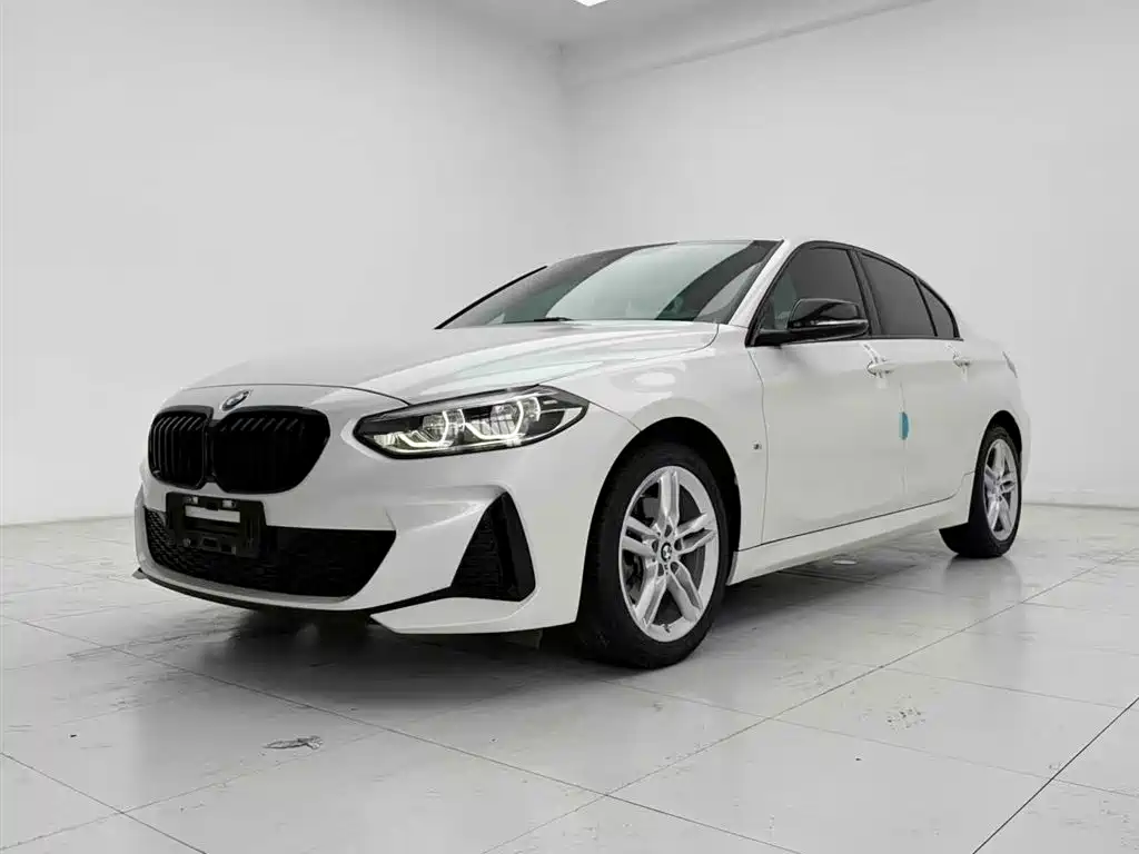 BMW 1 Series 2021