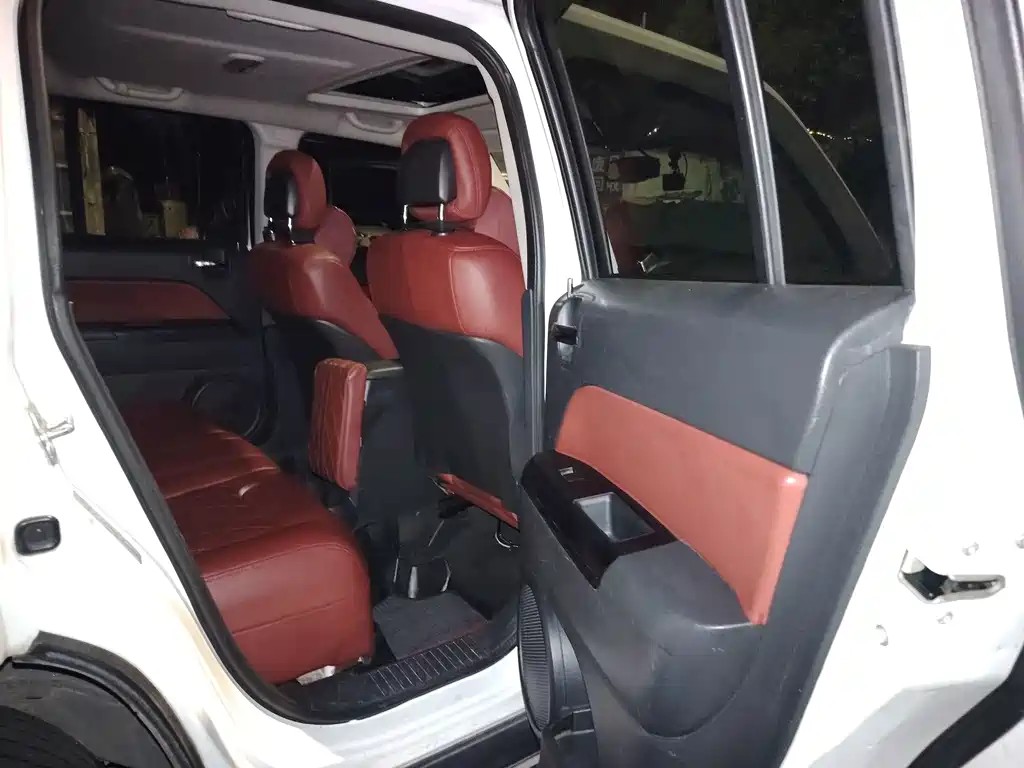 Jeep Patriot — миниатюра 6