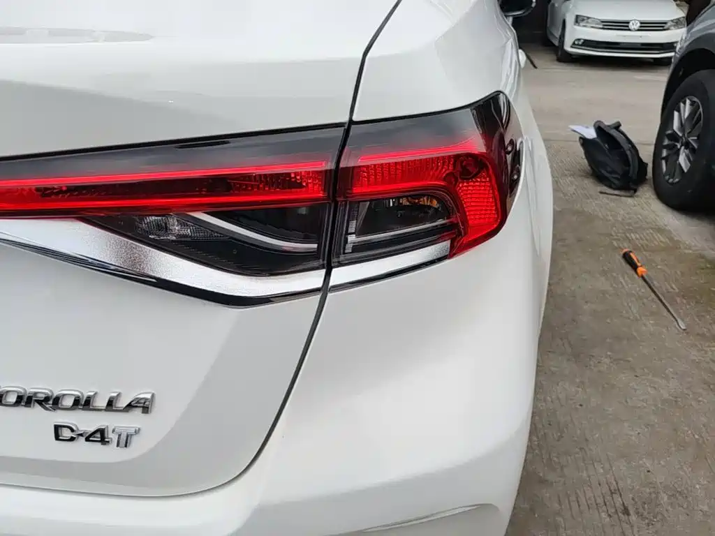 Toyota Corolla — миниатюра 8