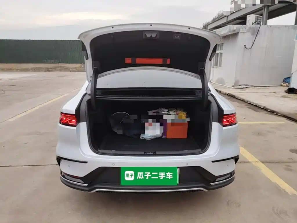 BYD Han — миниатюра 19