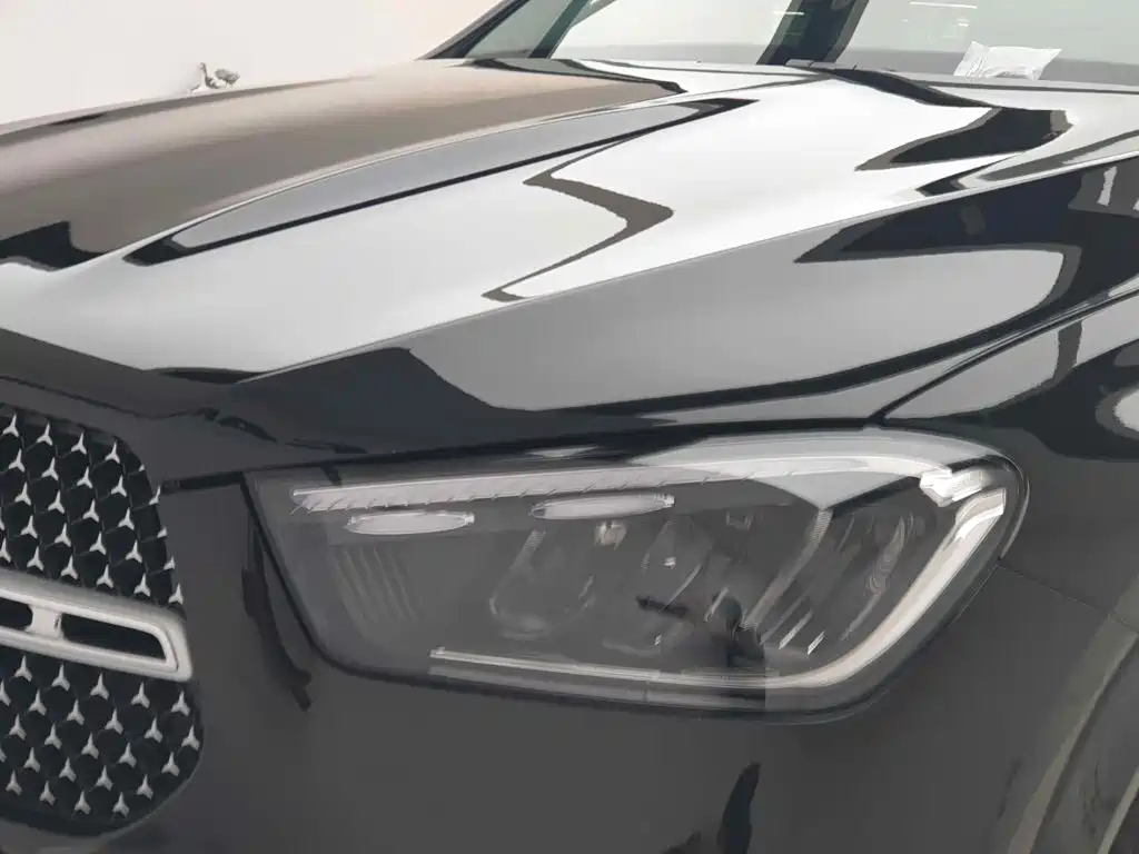 Mercedes-Benz GLE (Import) — миниатюра 12