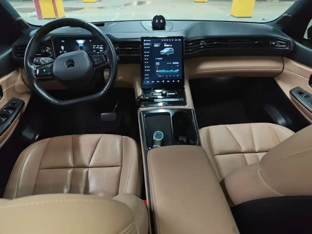 NIO ES8 — миниатюра 10
