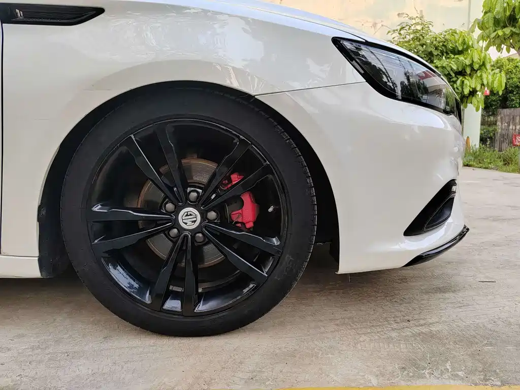 MG MG6 — миниатюра 12