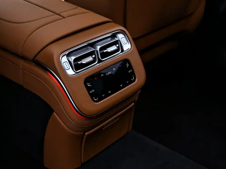 Mercedes-Benz S-Class — миниатюра 17