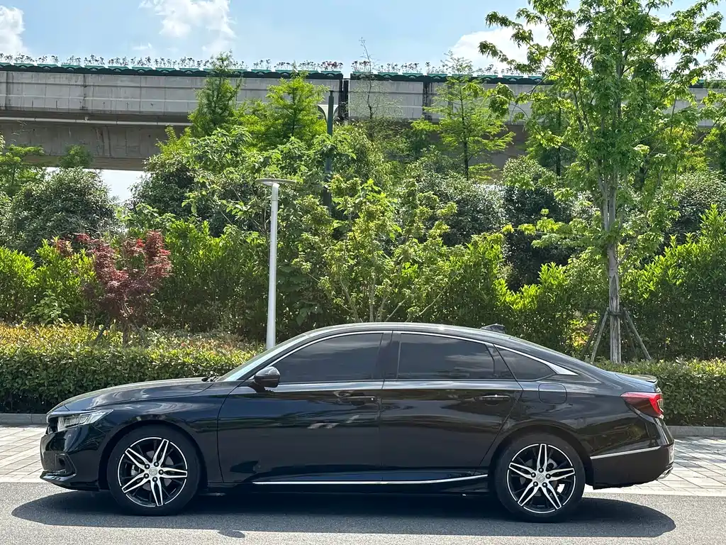 Honda Accord 2022 260TURBO Luxury