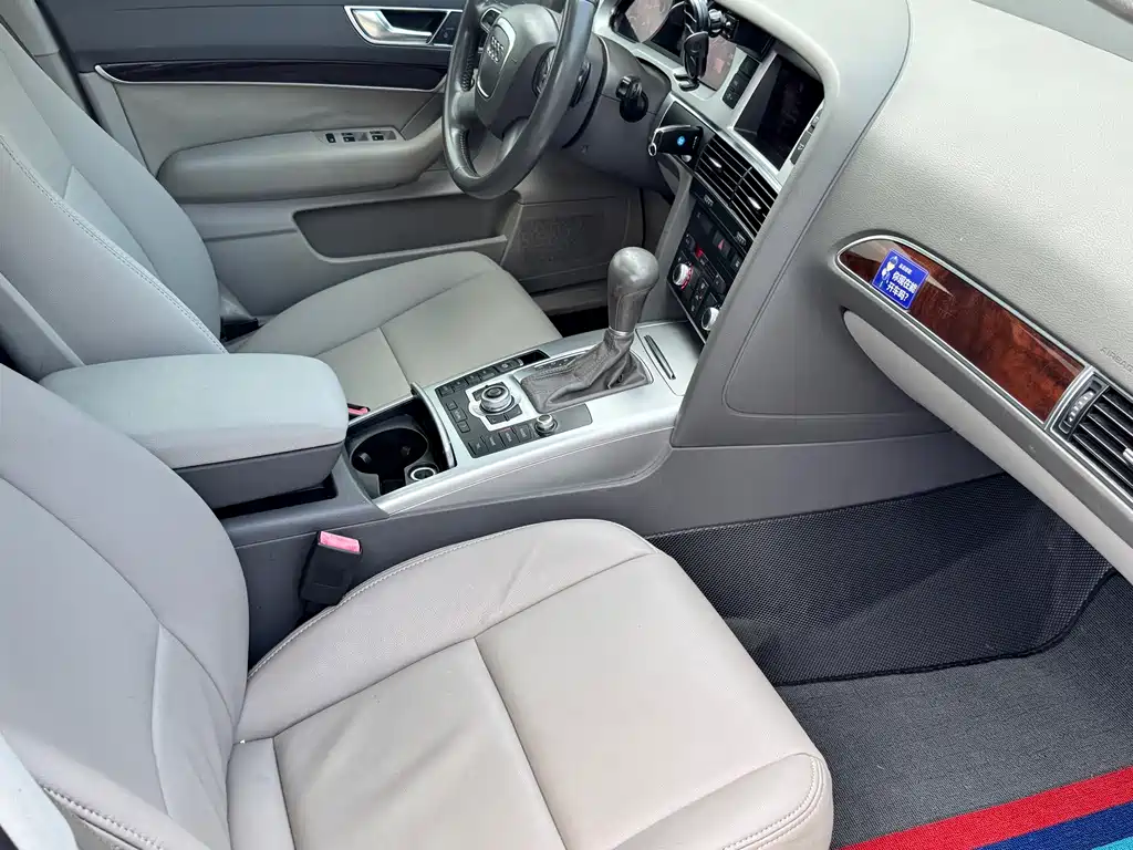 Audi A6L — миниатюра 12
