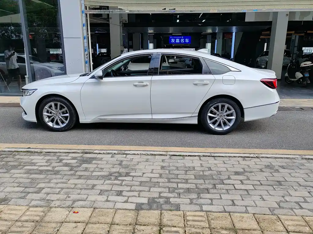 Honda Accord — миниатюра 4