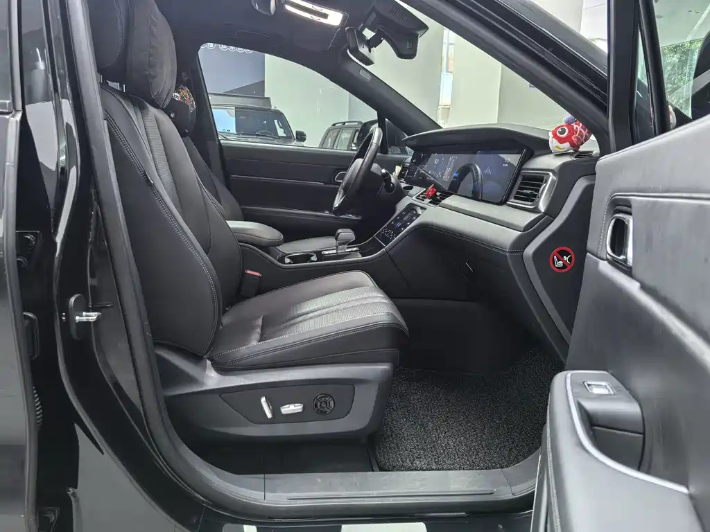 Li Auto Li ONE — миниатюра 12