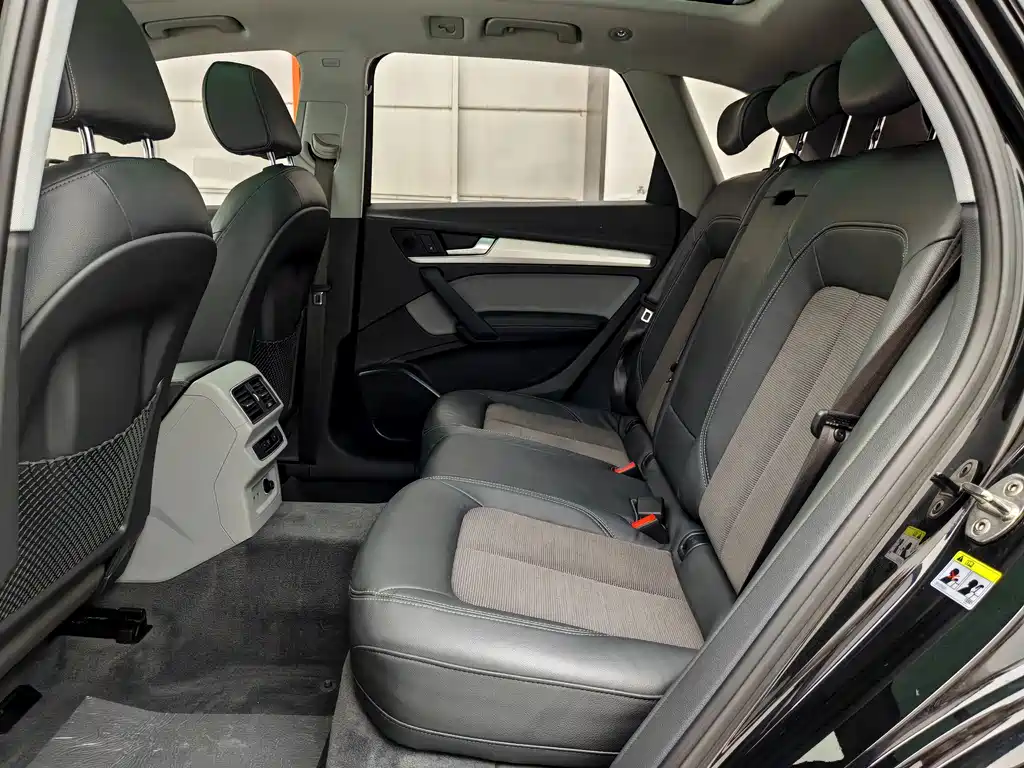 Audi Q5L — миниатюра 6