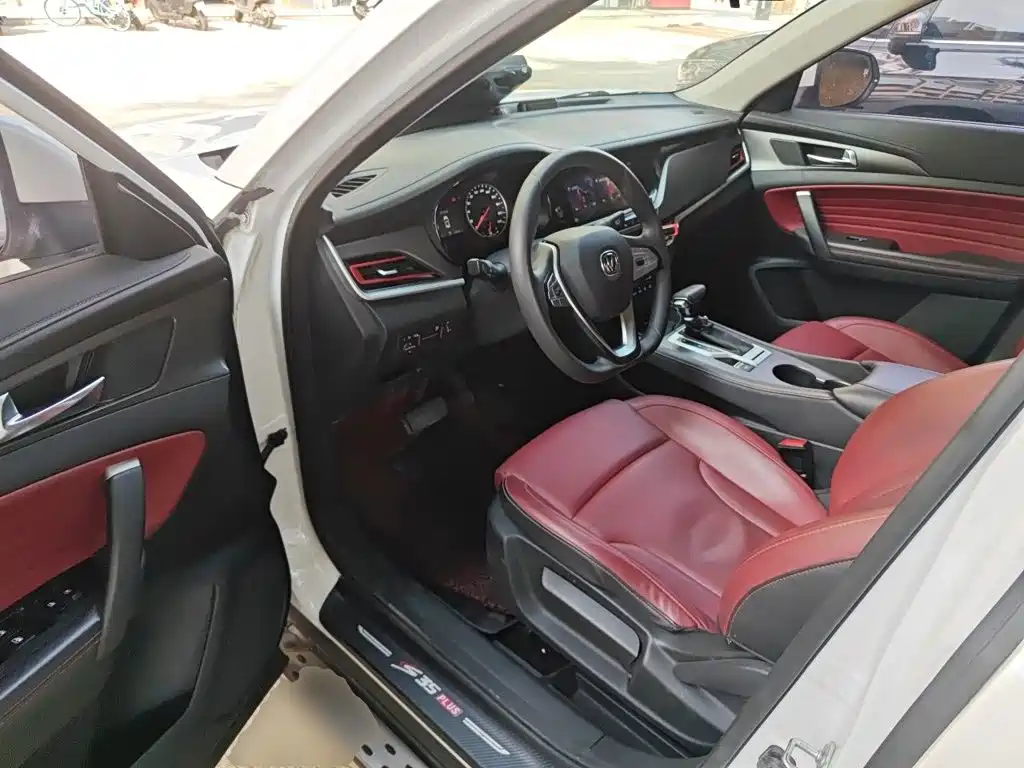 Changan CS35PLUS — миниатюра 12
