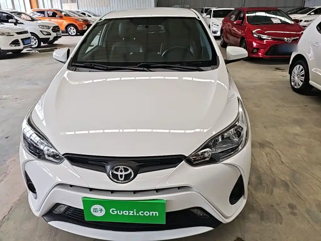Toyota Yaris L — миниатюра 3
