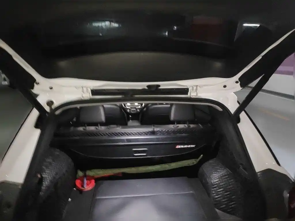 Chevrolet Equinox — миниатюра 20