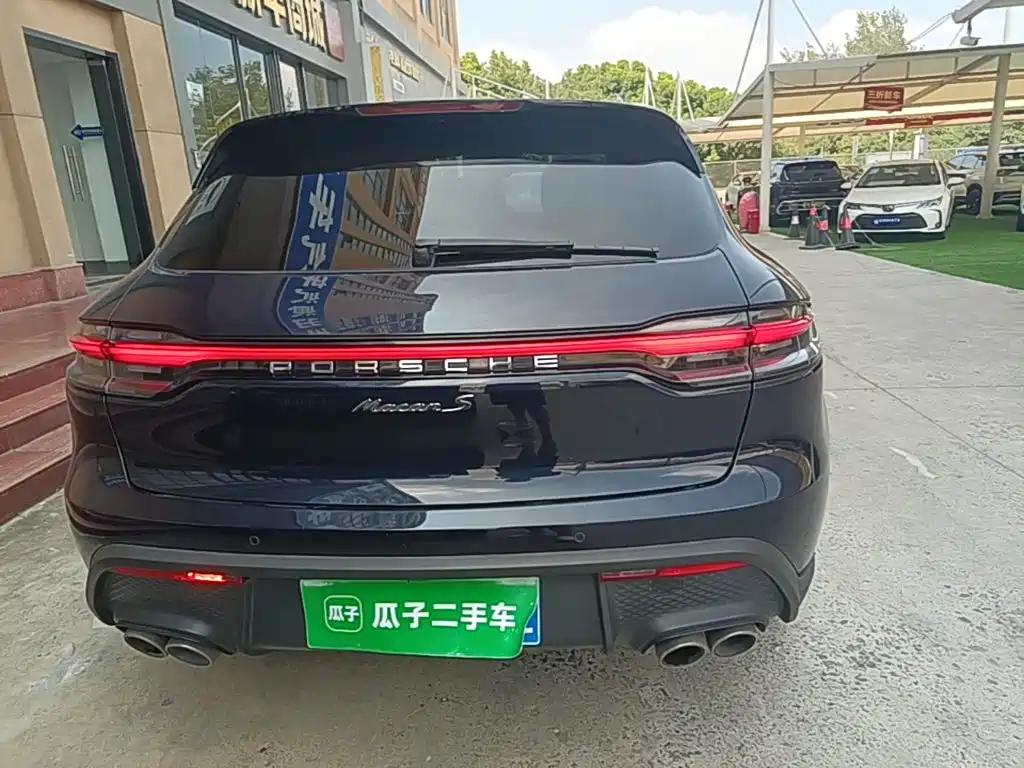 Porsche Macan — миниатюра 6