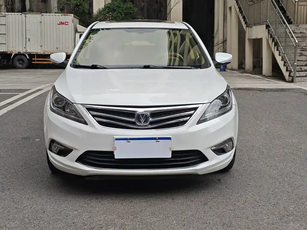 Changan Eado — миниатюра 2
