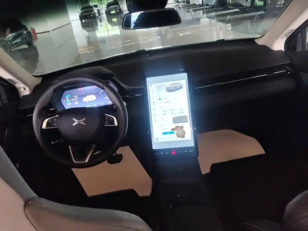 XPeng G3 — миниатюра 10
