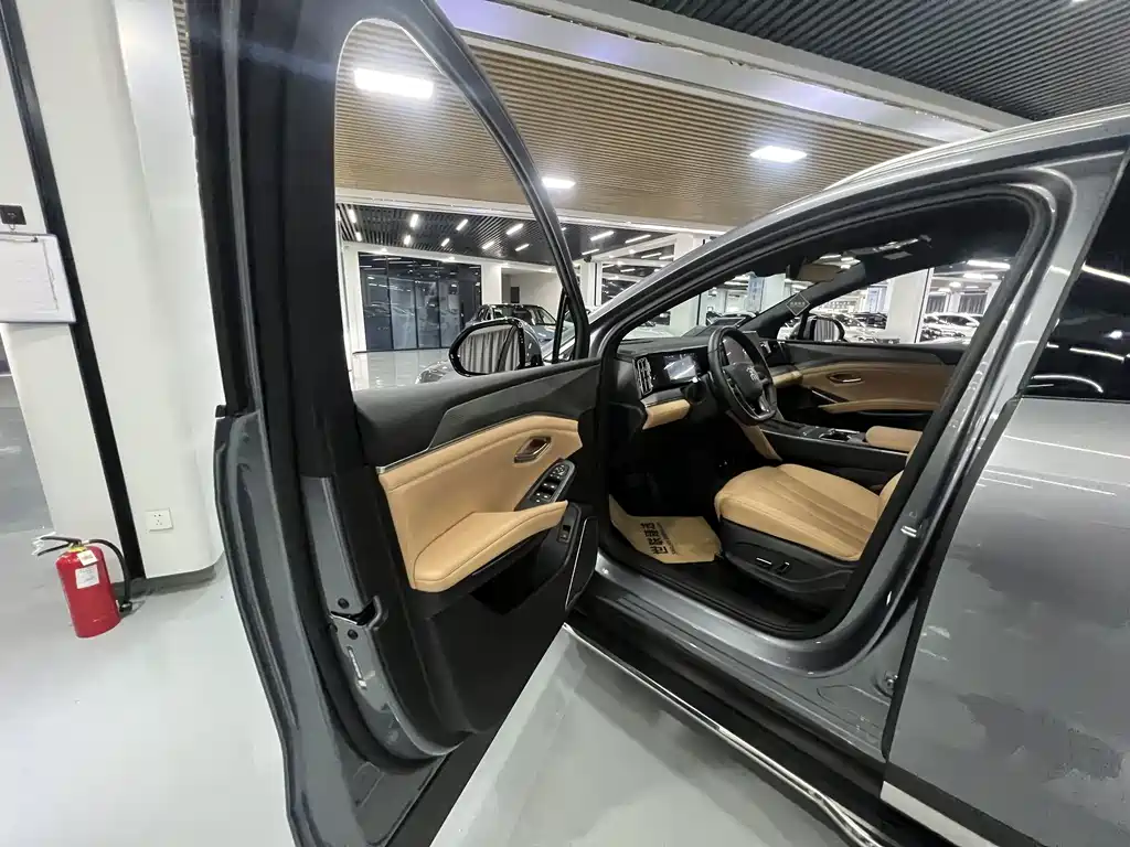BYD L DM-i — миниатюра 11