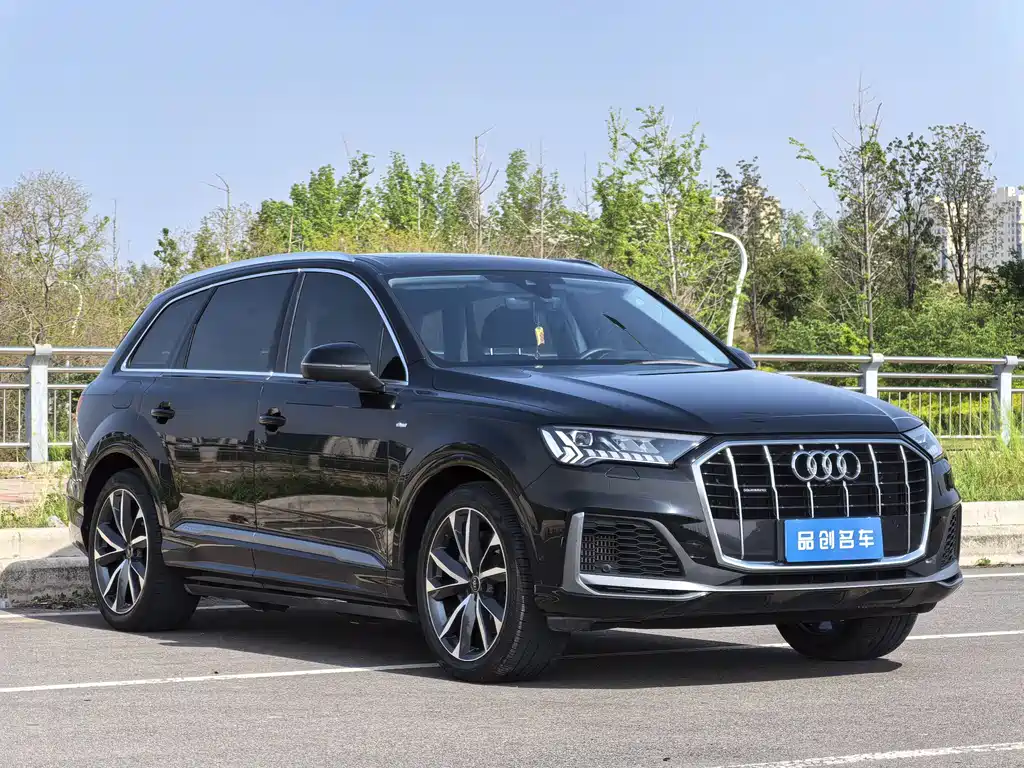 Audi Q7 — миниатюра 3