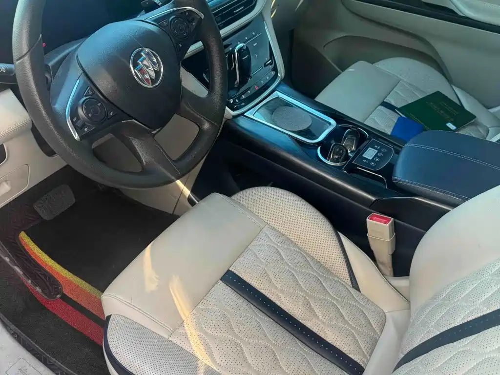 Buick GL8 — миниатюра 2