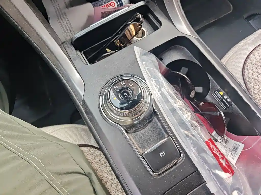 Ford Mondeo — миниатюра 10