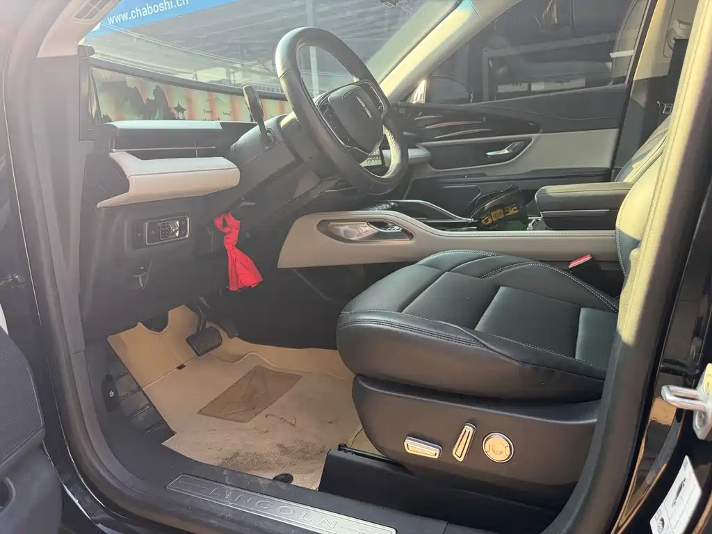 Lincoln Nautilus 2025 2.0T Premium