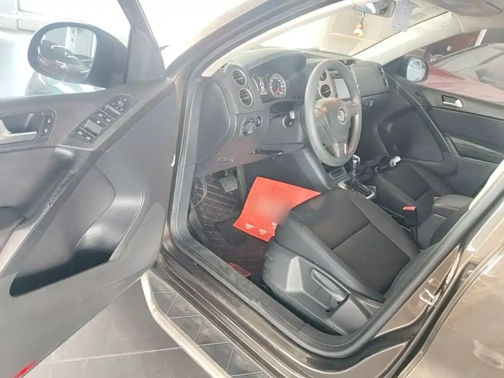 Volkswagen Tiguan — миниатюра 16