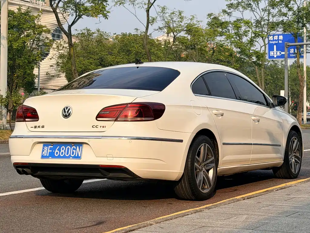 Volkswagen CC — миниатюра 6