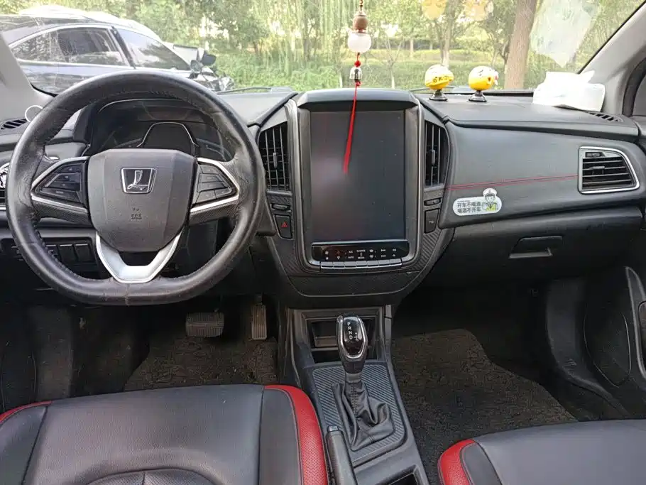 Luxgen U5 SUV — миниатюра 12