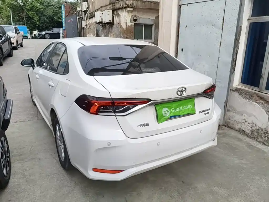 Toyota Corolla — миниатюра 5
