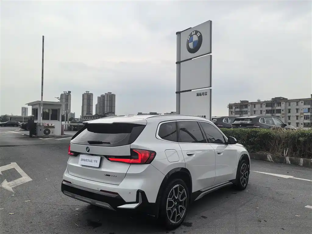BMW X1 2024 sDrive25Li X